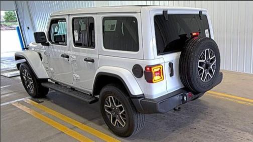 Bright White Clearcoat 2024 Jeep Wrangler Sahara
