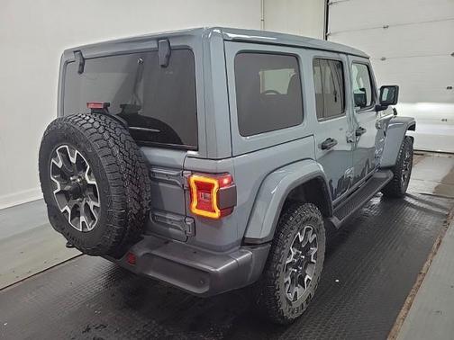 Anvil Clearcoat 2024 Jeep Wrangler Sahara