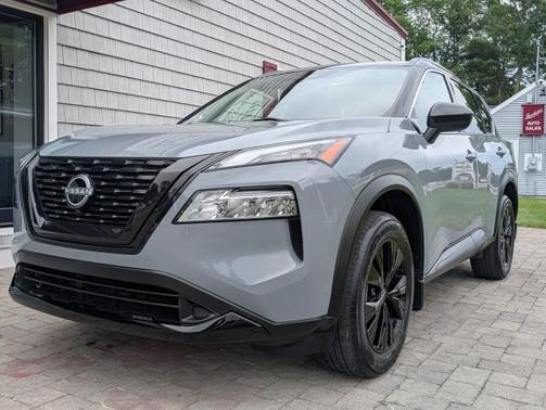 2 Tone Gray / Black Roof 2023 Nissan Rogue SV