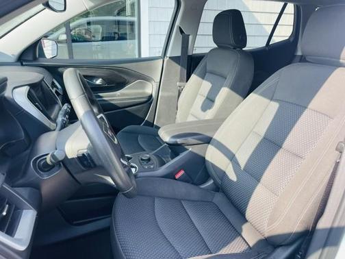 Summit White 2024 GMC Terrain SLE
