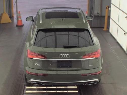 2022 Audi Q5 45 S line Premium Plus