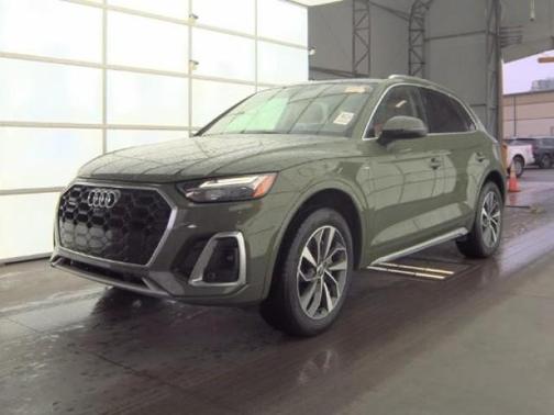 2022 Audi Q5 45 S line Premium Plus