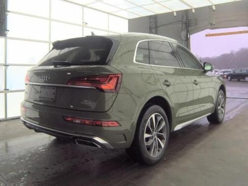 2022 Audi Q5 45 S line Premium Plus