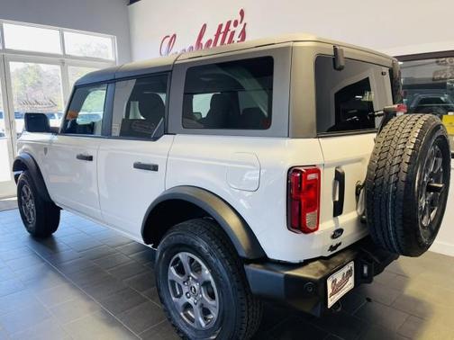 Oxford White 2025 Ford Bronco Big Bend