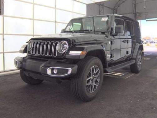 Black Clearcoat 2024 Jeep Wrangler Sahara