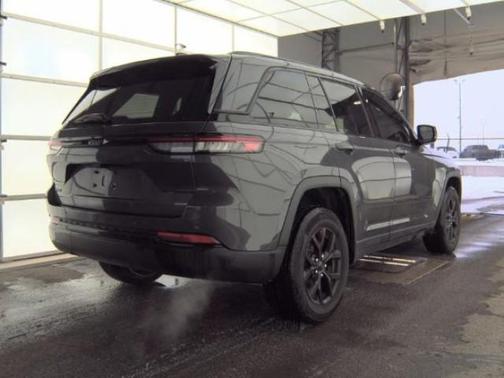 2024 Jeep Grand Cherokee Laredo
