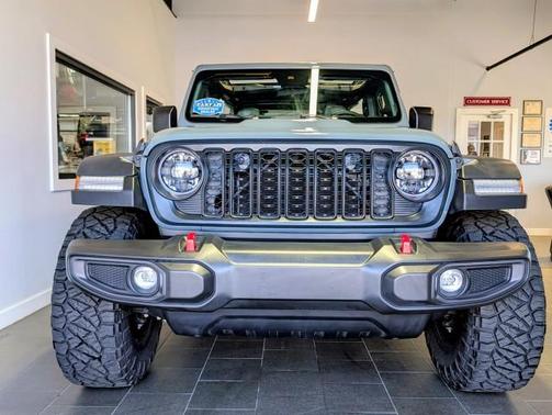 Anvil Clearcoat 2024 Jeep Wrangler Rubicon