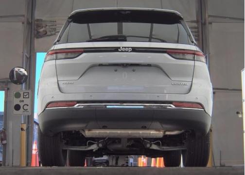 Silver Zynith 2025 Jeep Grand Cherokee Limited