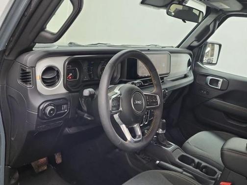 Anvil Clearcoat 2024 Jeep Wrangler Sahara