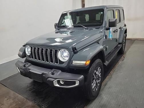 Anvil Clearcoat 2024 Jeep Wrangler Sahara