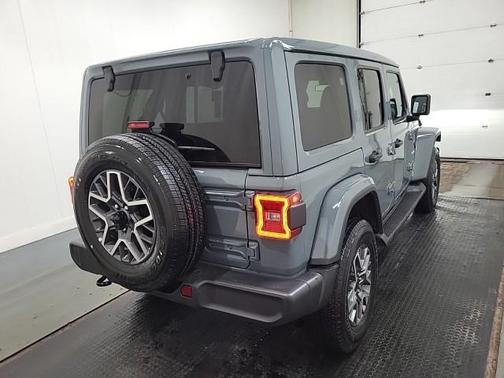Anvil Clearcoat 2024 Jeep Wrangler Sahara