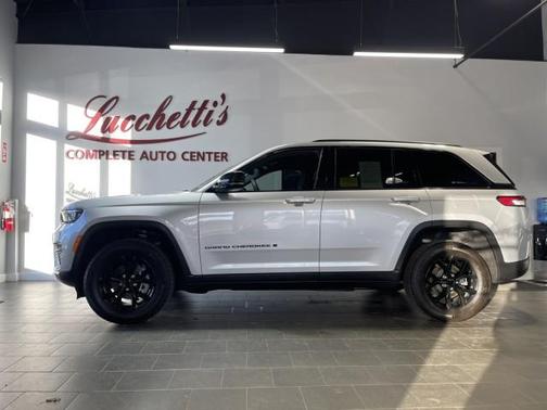 2024 Jeep Grand Cherokee Laredo