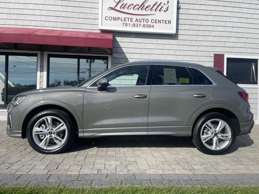 2024 Audi Q3 45 S line Premium