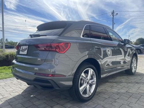 2024 Audi Q3 45 S line Premium