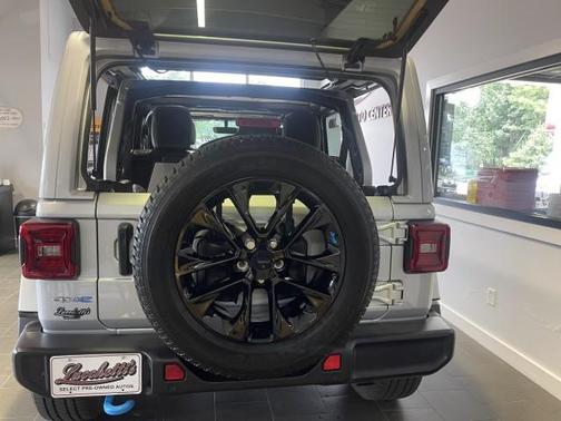 2022 Jeep Wrangler Unlimited 4xe Sahara