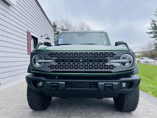 Eruption Green Metallic 2023 Ford Bronco Badlands