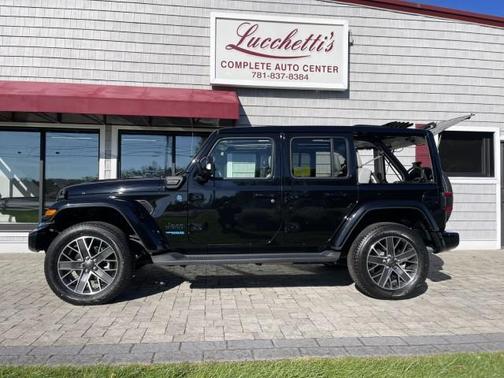 2022 Jeep Wrangler Unlimited 4xe Sahara