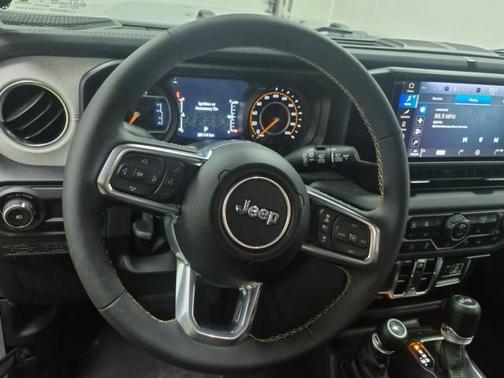 Anvil Clearcoat 2024 Jeep Wrangler Sahara