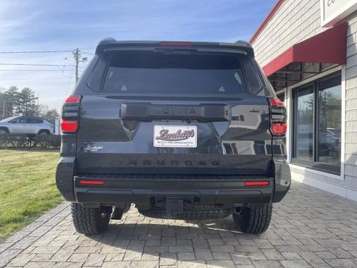 2025 Toyota 4Runner TRD Off Road