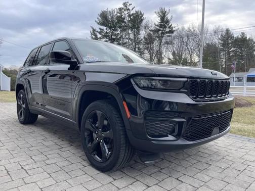 2023 Jeep Grand Cherokee Altitude