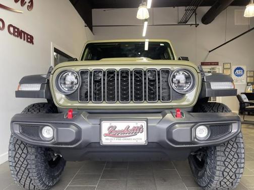 41 2025 Jeep Wrangler Rubicon