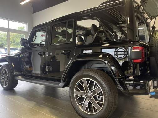 2022 Jeep Wrangler Unlimited 4xe Sahara