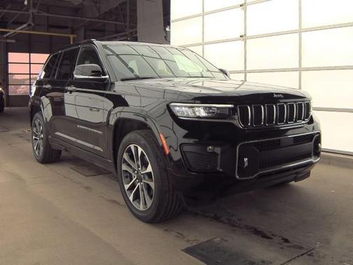 2022 Jeep Grand Cherokee Overland