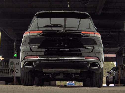 2022 Jeep Grand Cherokee Overland