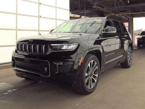 2022 Jeep Grand Cherokee Overland