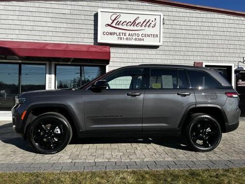 2025 Jeep Grand Cherokee Laredo