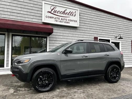 2022 Jeep Cherokee Trailhawk