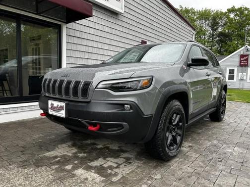 2022 Jeep Cherokee Trailhawk
