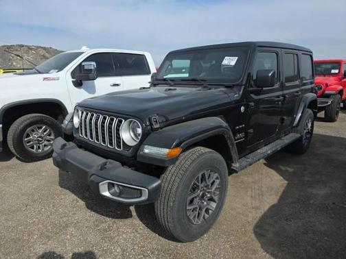Black Clearcoat 2024 Jeep Wrangler Sahara