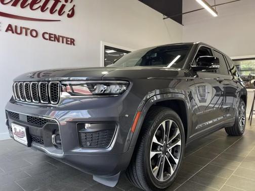 Metallic 2023 Jeep Grand Cherokee Overland