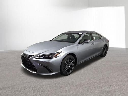 2025 Lexus ES 300h Base