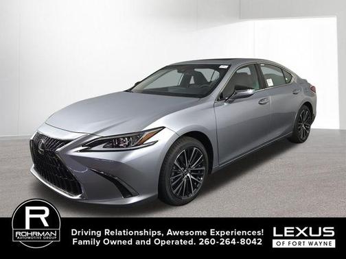 2025 Lexus ES 300h Base