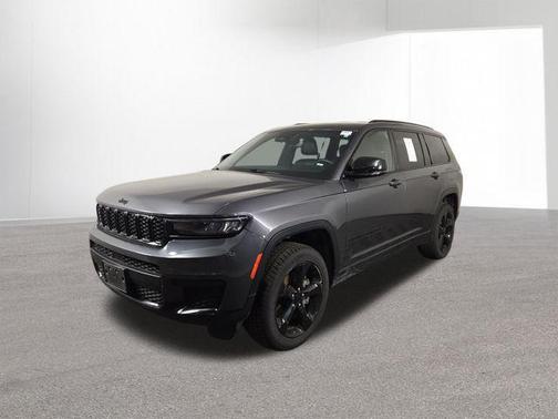 Baltic Gray Metallic Clearcoat 2023 Jeep Grand Cherokee L Altitude