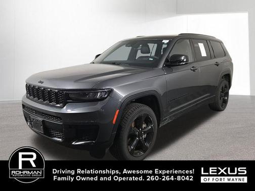 Baltic Gray Metallic Clearcoat 2023 Jeep Grand Cherokee L Altitude