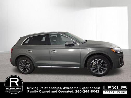 2023 Audi Q5 45 S line quattro Premium