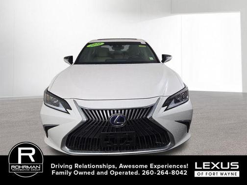 2020 Lexus ES 300h Luxury