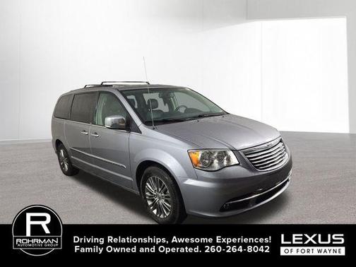 2014 Chrysler Town & Country Touring-L