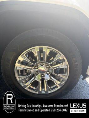 White Frost Tricoat 2019 GMC Sierra 1500 Denali