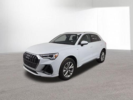 2025 Audi Q3 45 S line Premium