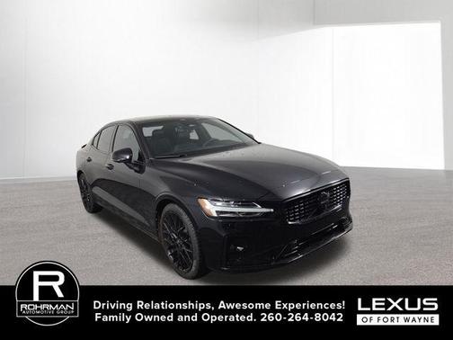 2024 Volvo S60 B5 Plus Black Edition