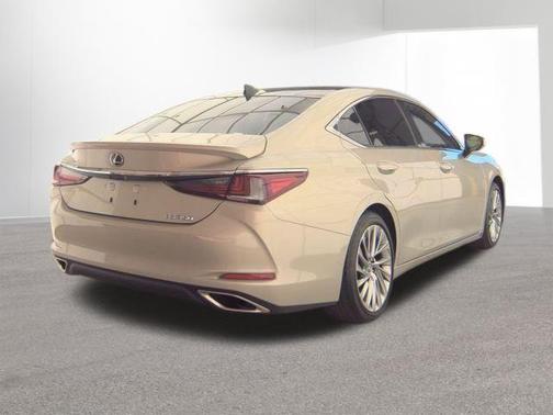 2022 Lexus ES 350 Ultra Luxury