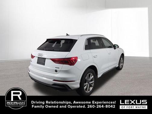 2023 Audi Q3 45 S line Premium