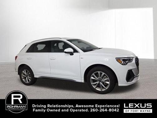 2023 Audi Q3 45 S line Premium