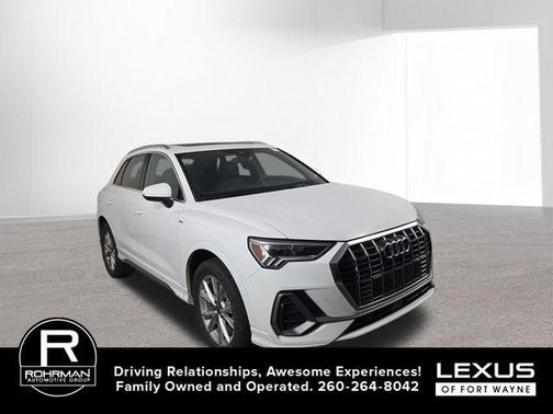 2023 Audi Q3 45 S line Premium