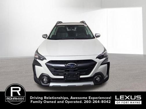 Crystal White Pearl 2023 Subaru Outback Touring XT