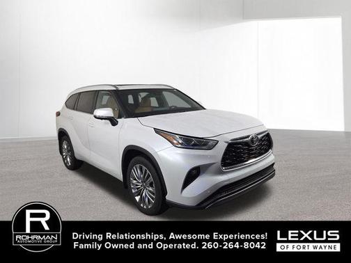 Wind Chill Pearl 2023 Toyota Highlander Platinum